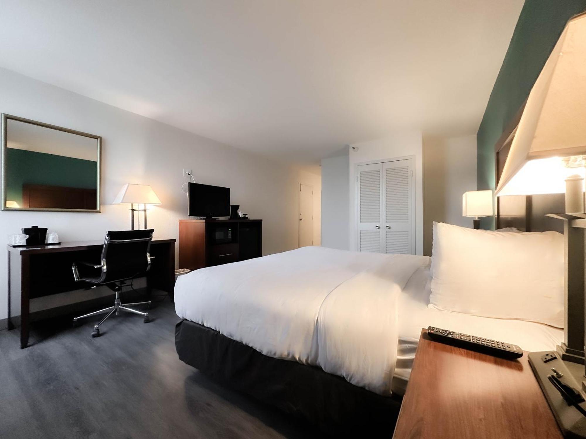 Comfort Inn & Suites Kissimmee By The Parks Four Corners Exterior foto